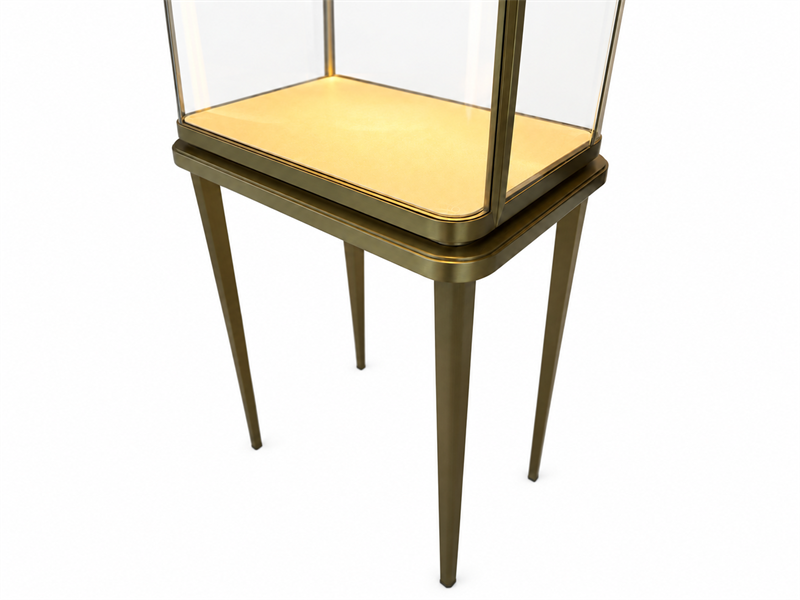 Feature 01 · Refined Brushed Gold Finish